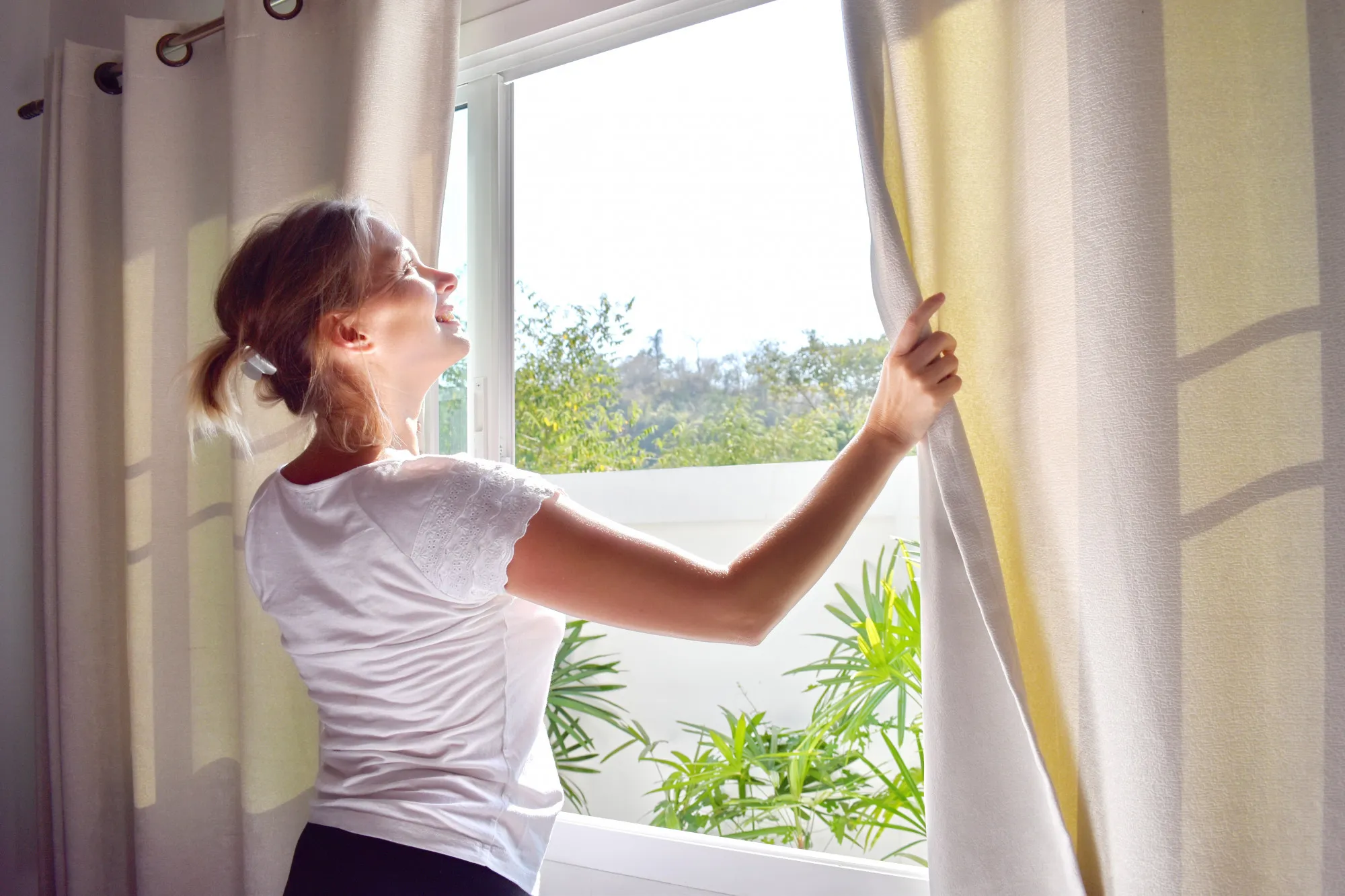 Improving Home Energy Efficiency through Window Cleaning