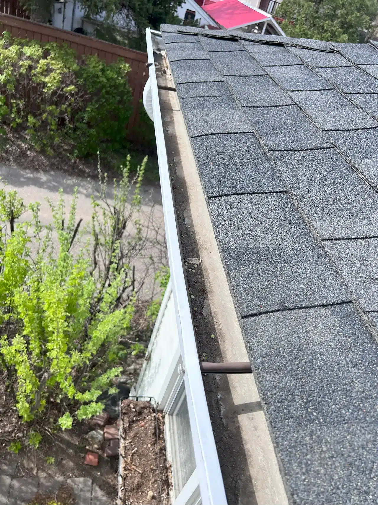 gutter cleaning regina