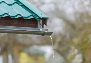 best way to cut gutters